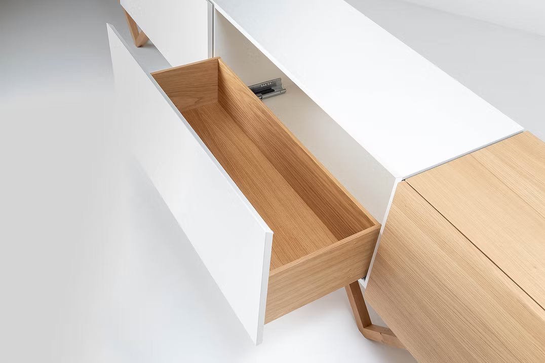 bulbaum "handgemaach" Lowboard "drei mäta"