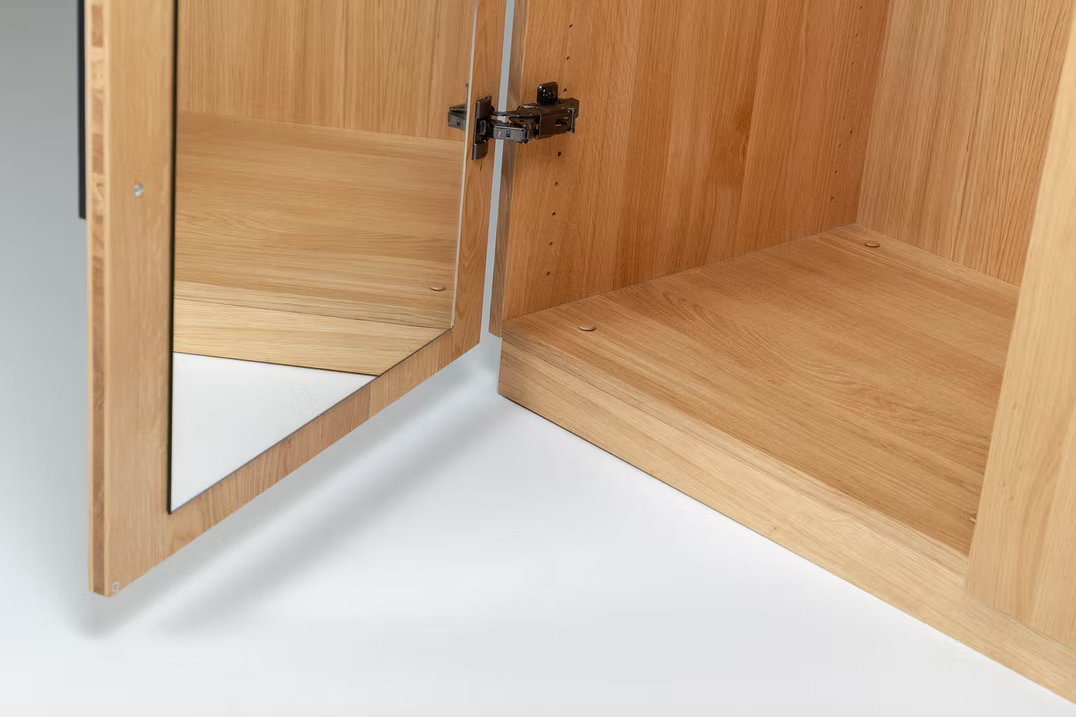 bulbaum "handgemaach" 3-türiger Kleiderschrank "klädaschaaf"