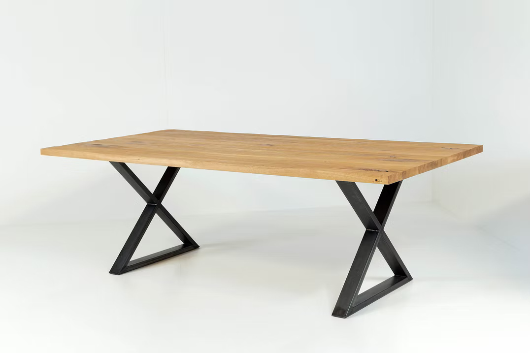 bulbaum "handgemaach" Esstisch "X-Bähn"