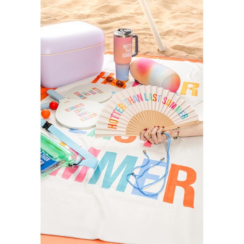 Fisura Hand Fan "Hotter than last Summer"